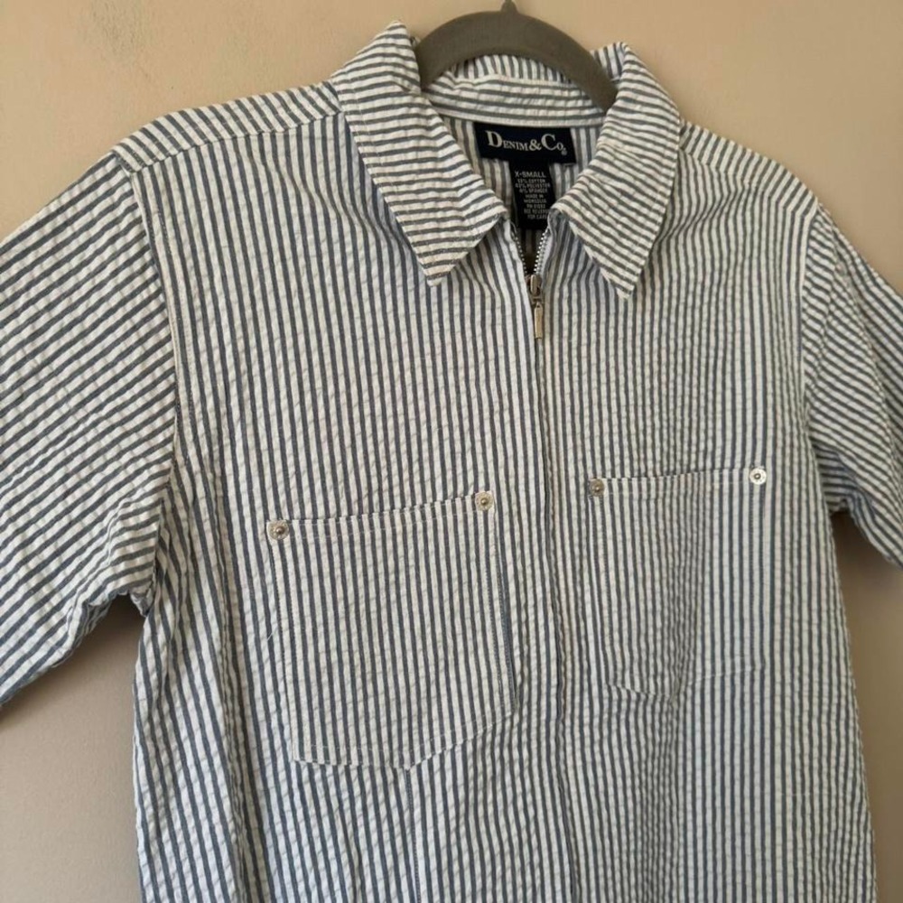 90s blue and white seersucker short sleeve - Picture 3 of 5